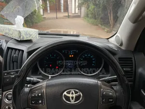 Toyota Land Cruiser 2012 Black