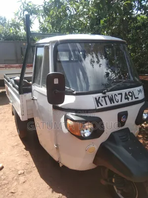 Piaggio Scooter 2023 White