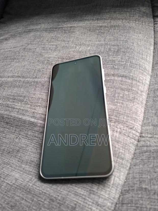 Samsung Galaxy A56 256 GB Silver - thumbnail 4