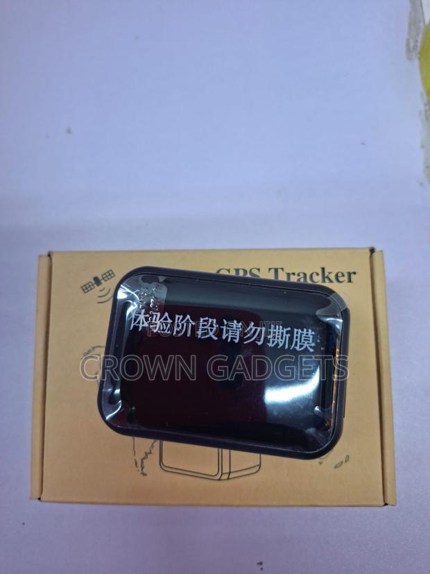 Smart 4g GPS Tracker for Vehicle Security and Monitoring