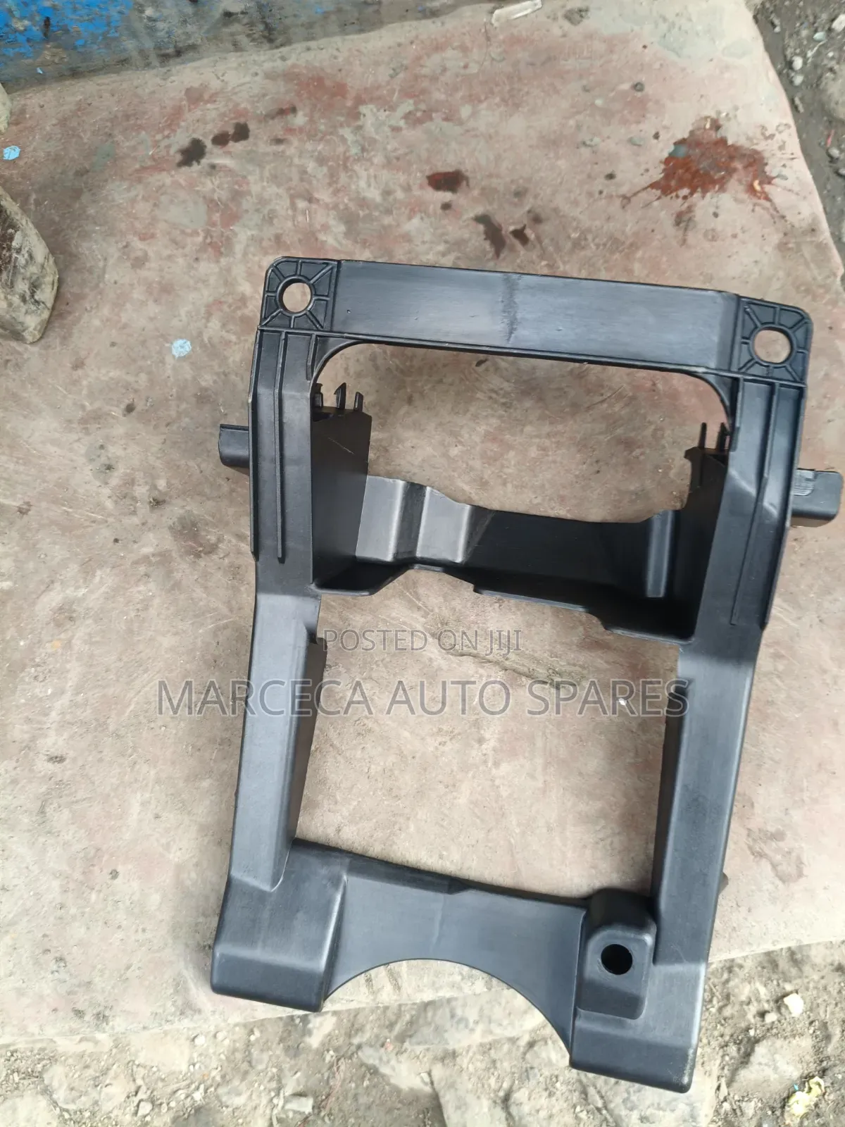 Grill Centre Support Holder Honda Vezel .