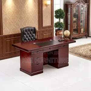 Office Desk; 1.4 Meters Executive Mahogany Laqueine Desk