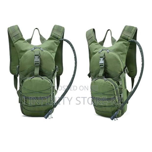 Tactical Hydration/ Camel Bag With Water Bag - thumbnail 2