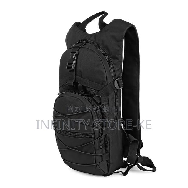 Tactical Hydration/ Camel Bag With Water Bag - thumbnail 3