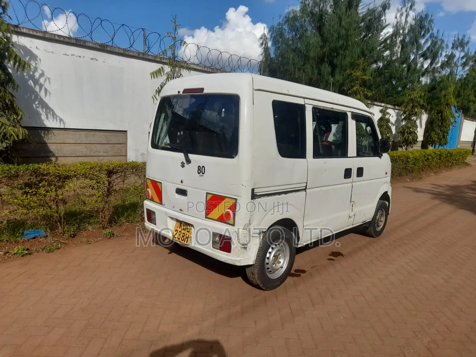 Suzuki Every Wagon 2014 White