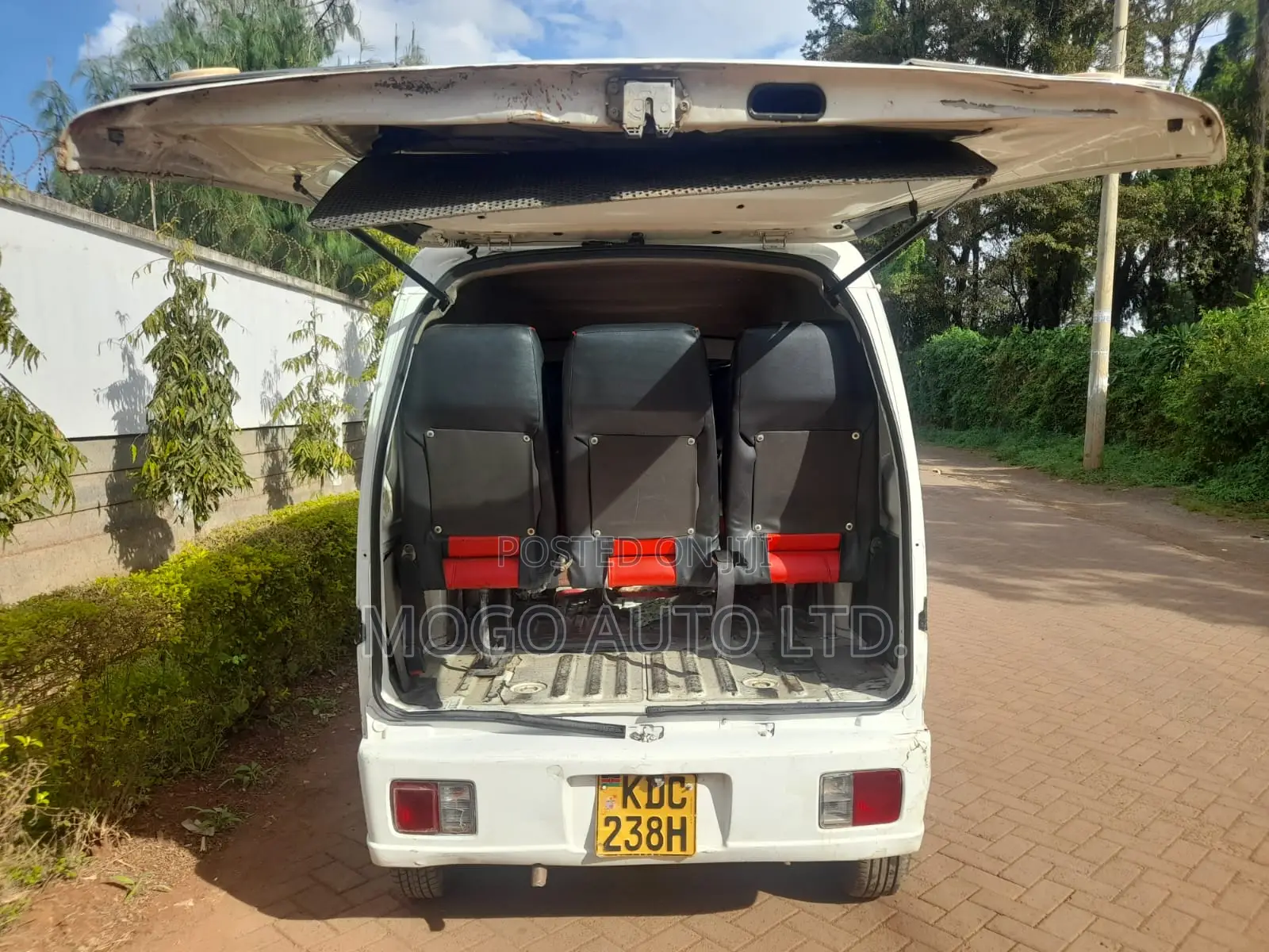 Suzuki Every Wagon 2014 White
