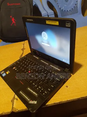 Laptop Lenovo ThinkPad X240 4GB Intel Celeron HDD+SSD 256GB