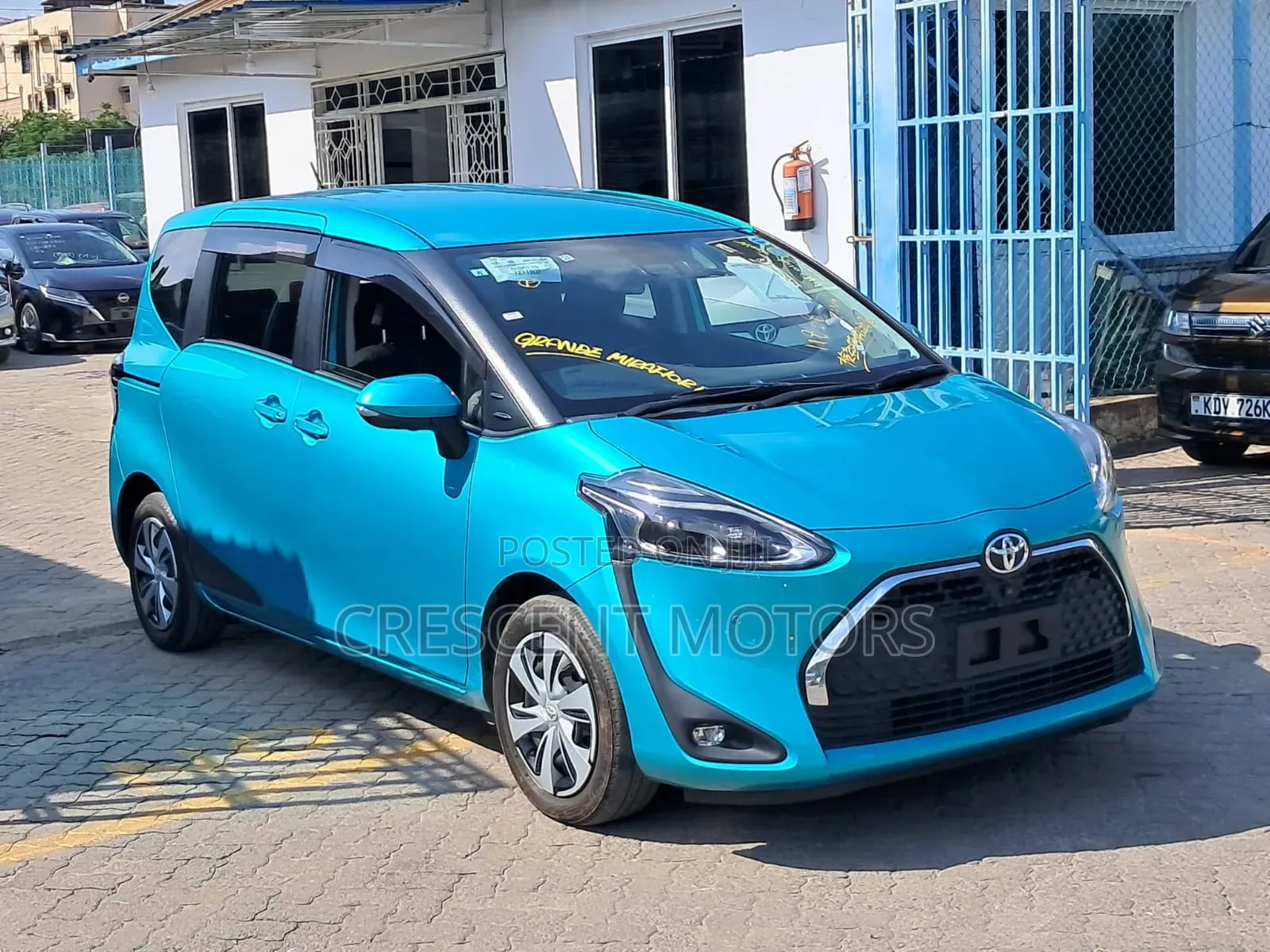 Toyota Sienta 2020 Blue