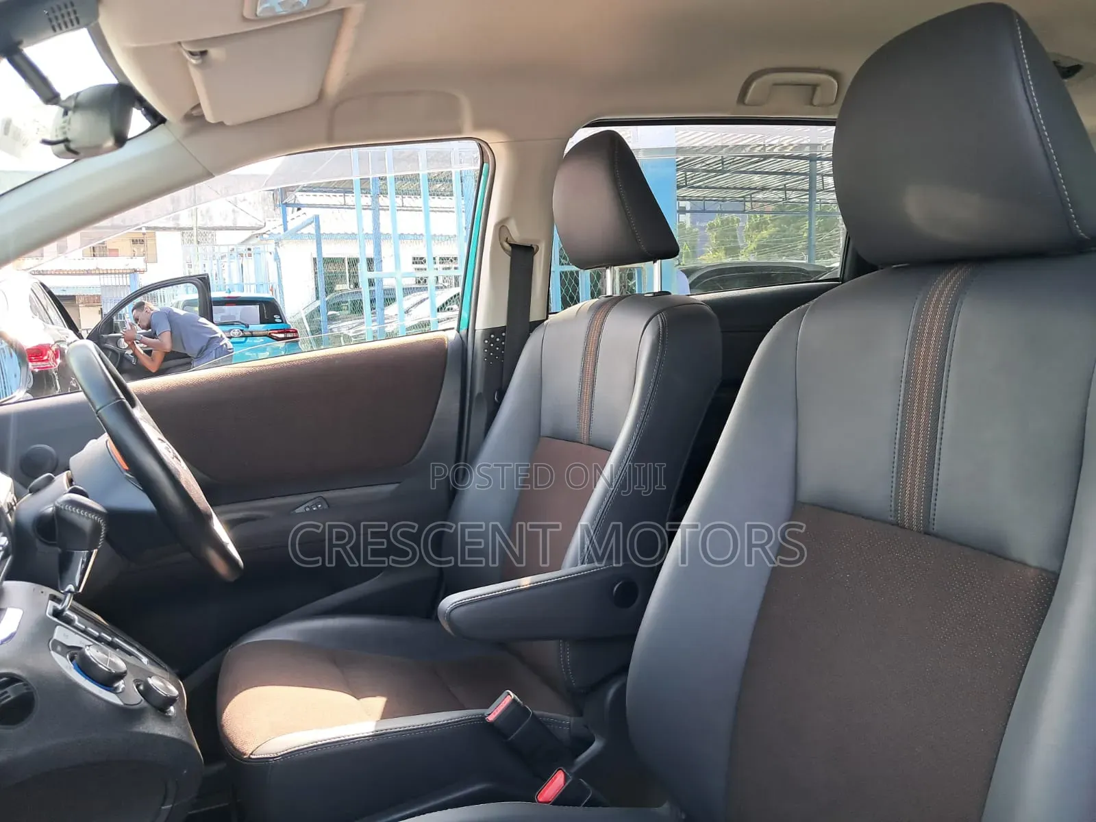 Toyota Sienta 2020 Blue