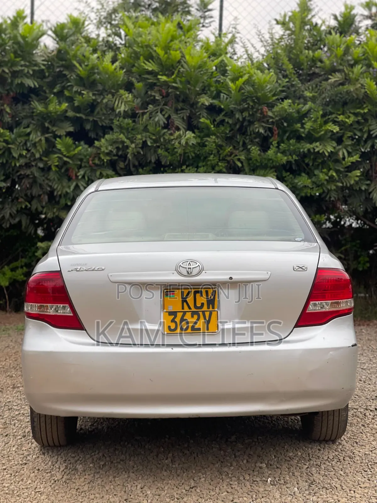 Toyota Axio 2010 Silver