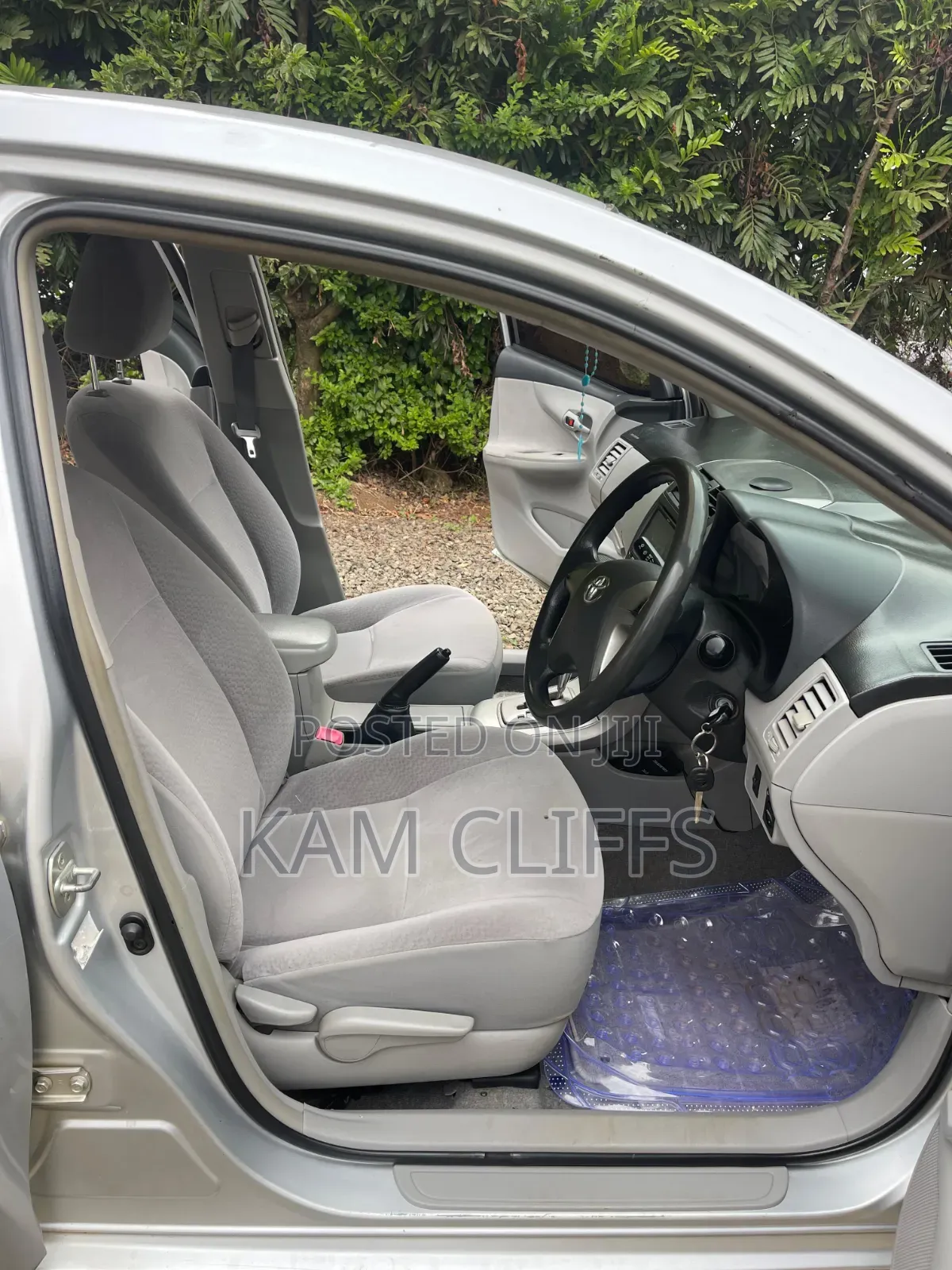 Toyota Axio 2010 Silver