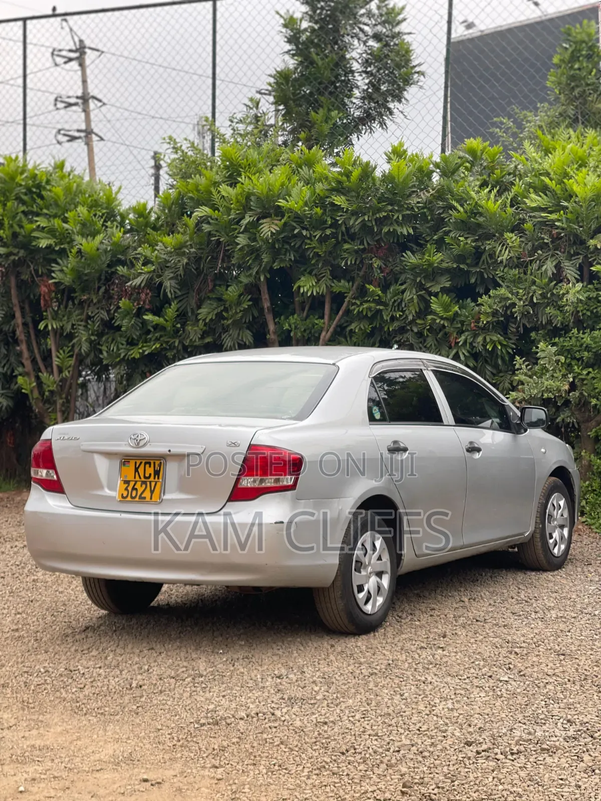 Toyota Axio 2010 Silver
