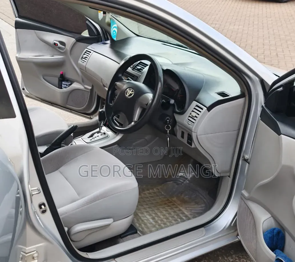 Toyota Axio 2012 Silver