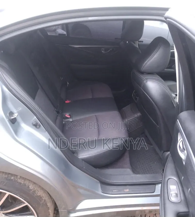 Nissan Skyline 2014 Gray