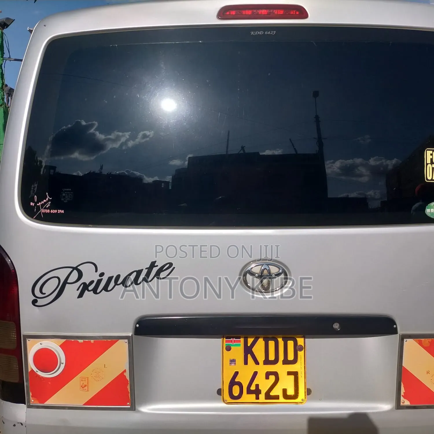 Toyota HiAce 2014 Silver