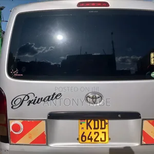 Toyota HiAce 2014 Silver