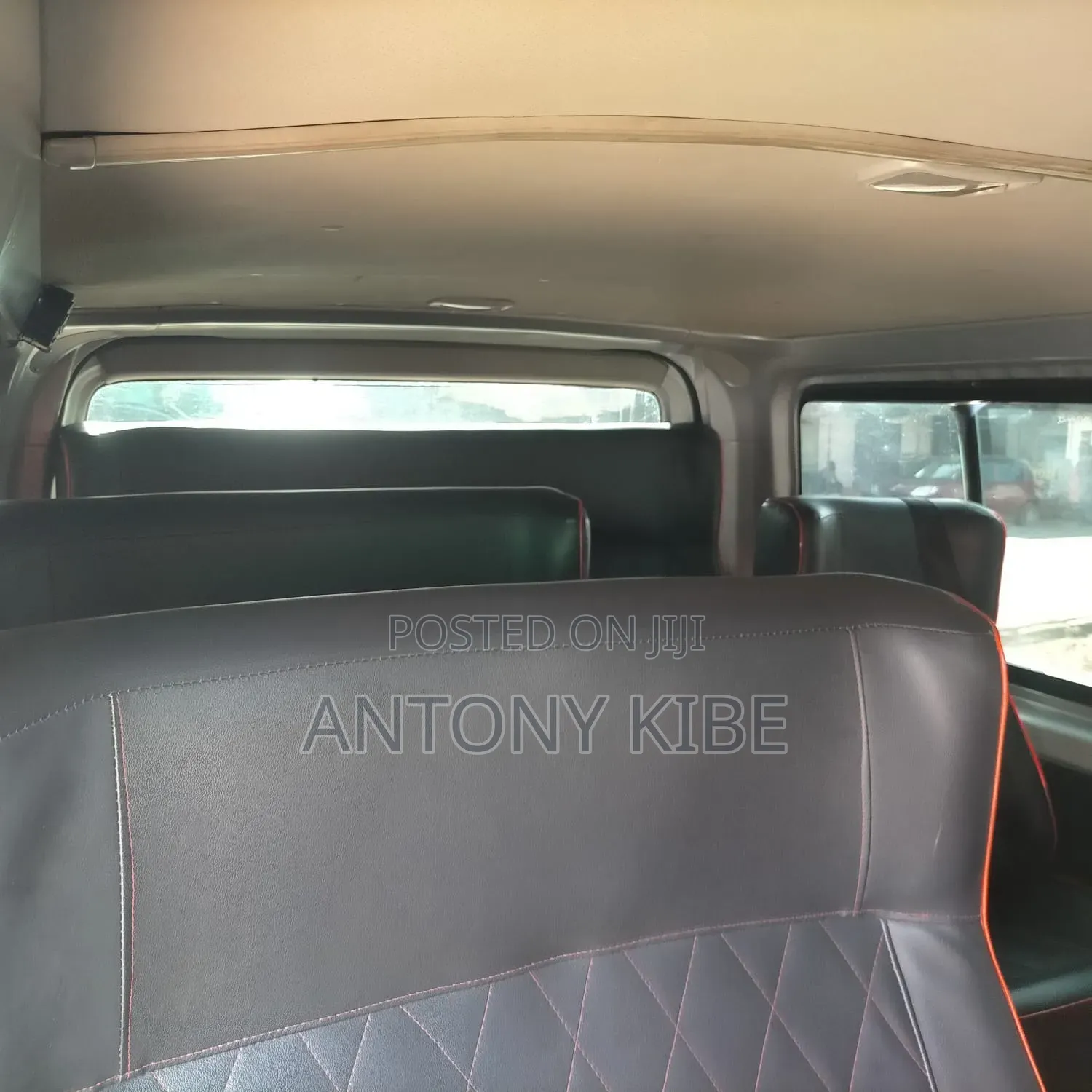 Toyota HiAce 2014 Silver