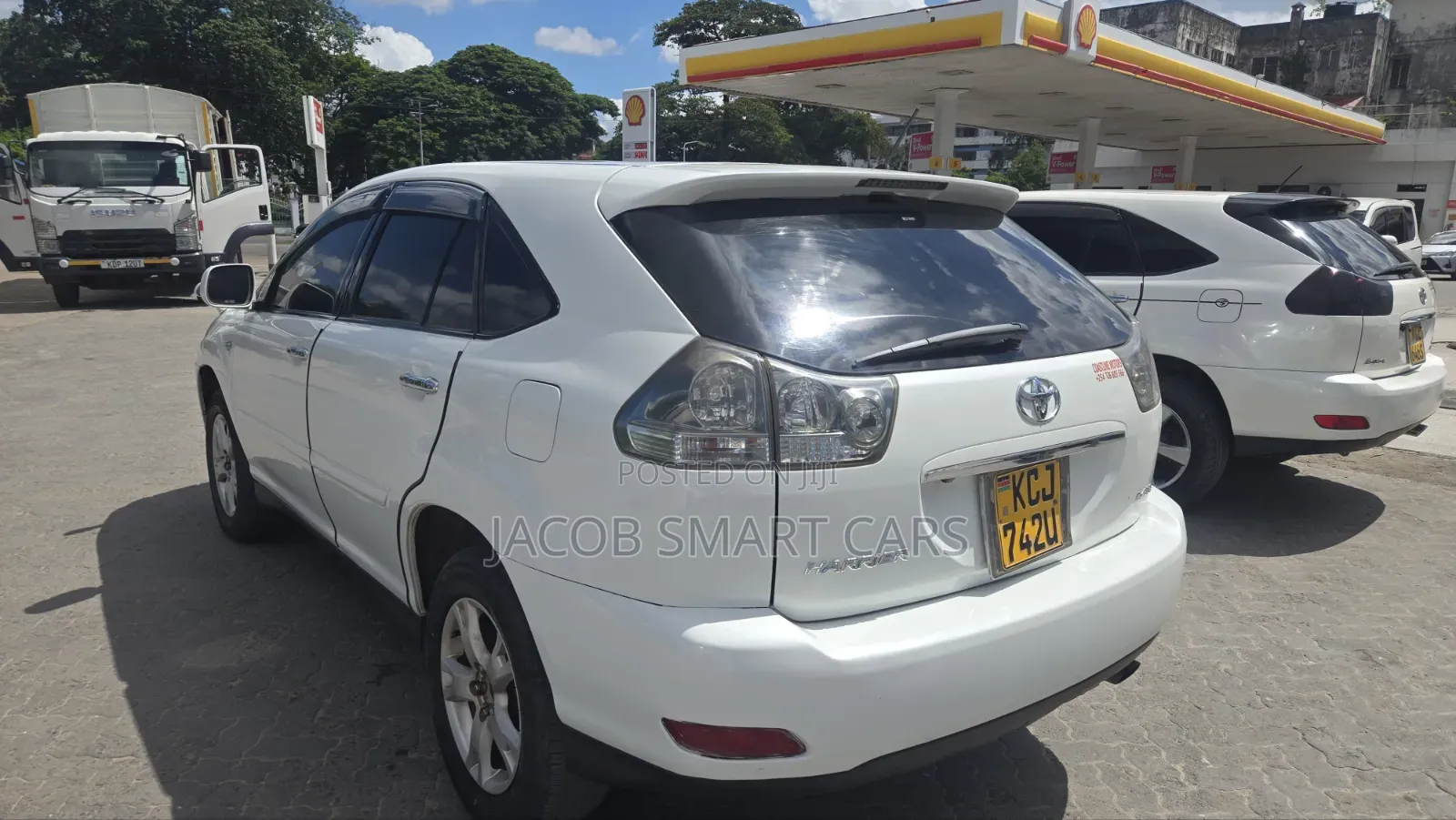 Toyota Harrier 2010 White