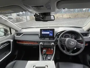 Toyota RAV4 Adventure 2019 Green
