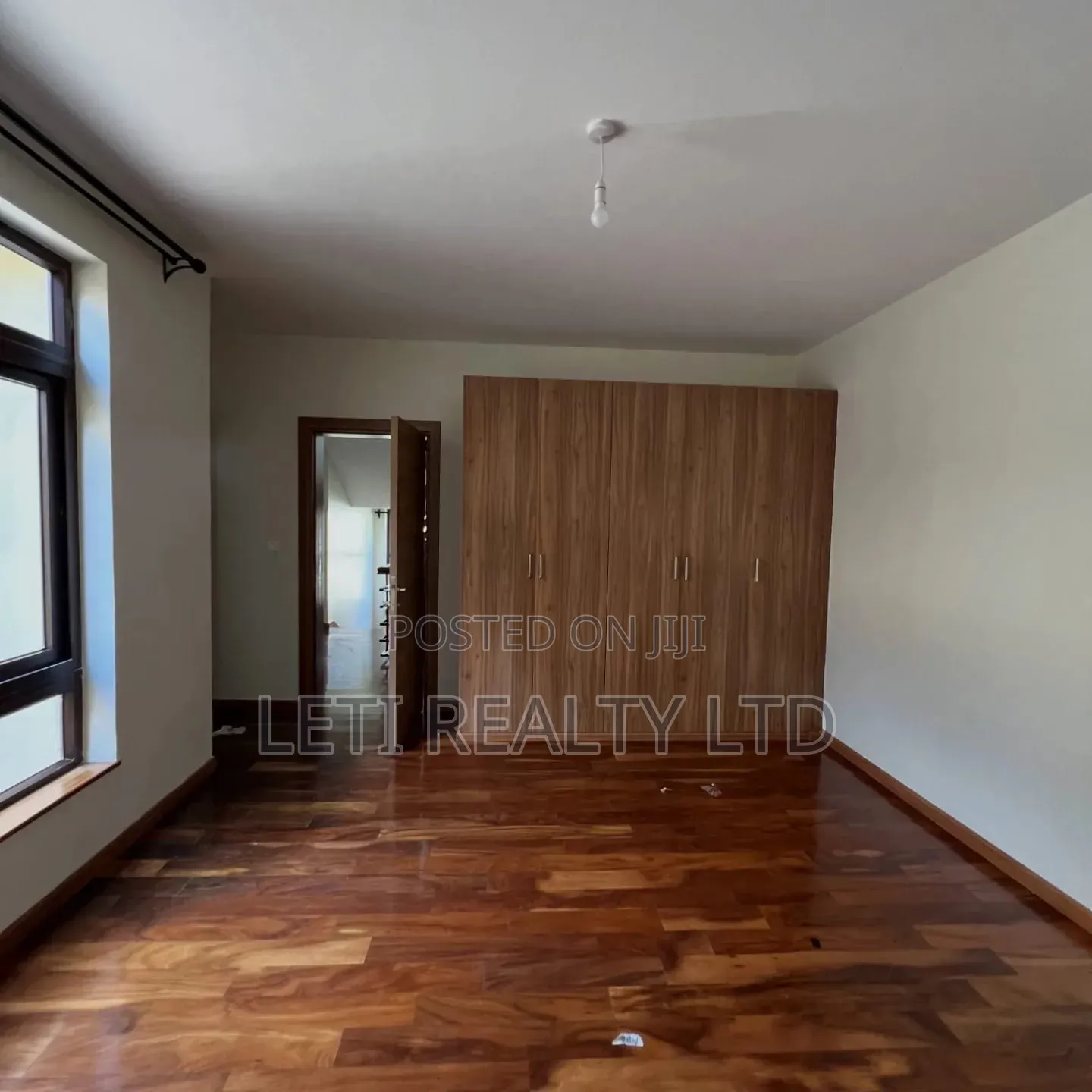 5bdrm Townhouse / Terrace in Muthangari for rent