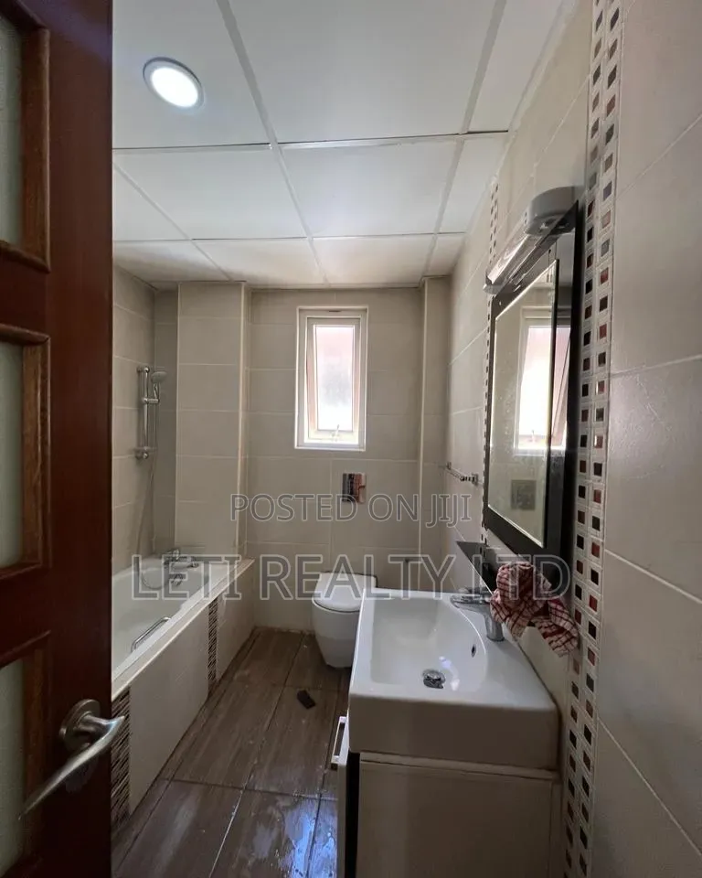 5bdrm Townhouse / Terrace in Muthangari for rent