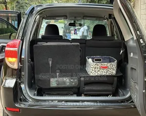 Toyota Vanguard 2013 Black