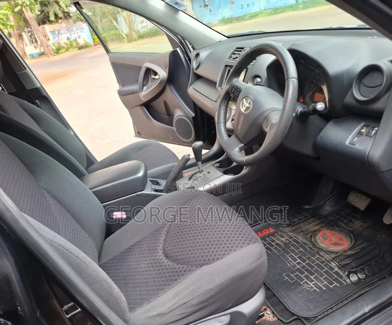 Toyota Vanguard 2012 Black