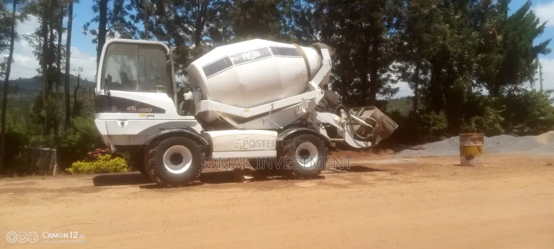 Self Loading Concrete Mixer for Hire