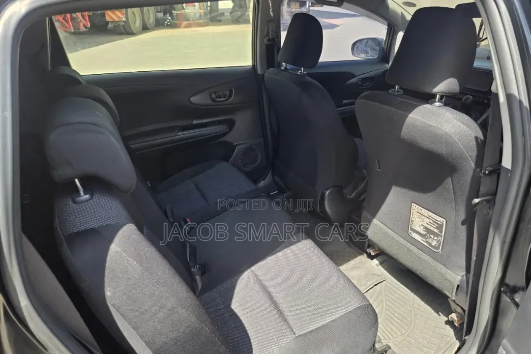 Toyota Wish 2013 Black