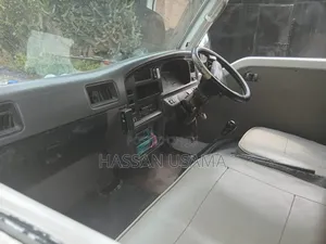 Nissan Caravan 2007 White