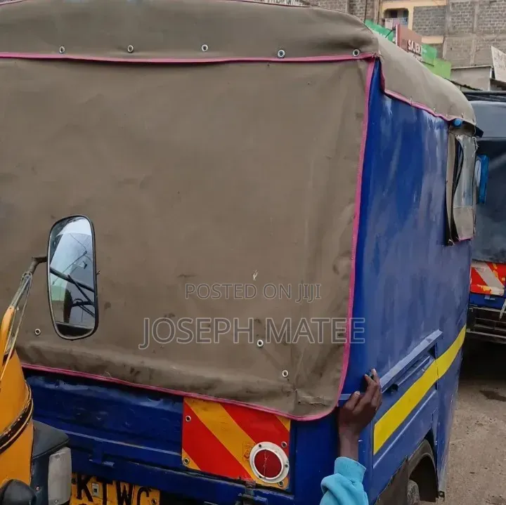 Piaggio 2020 Blue