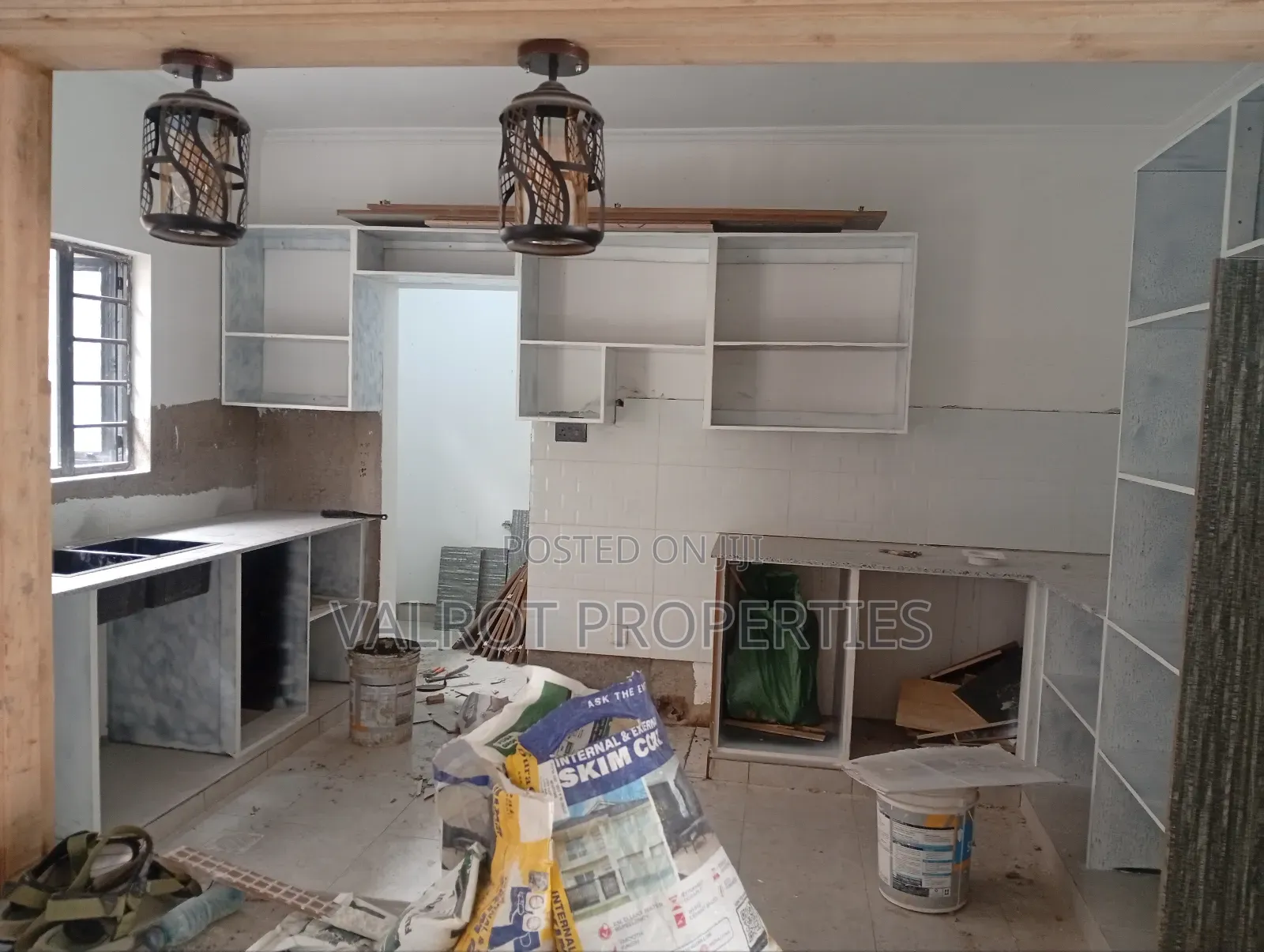 4bdrm Bungalow in Matasia for sale