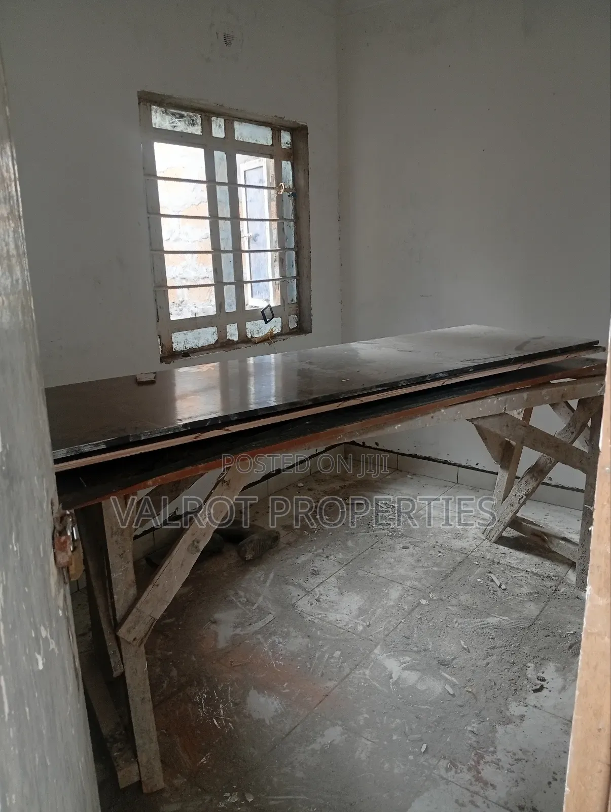 4bdrm Bungalow in Matasia for sale