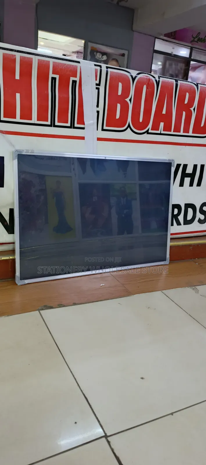Magnetic Blackboard/Chalkboard 3ft X 2ft (900mm X 600mm)