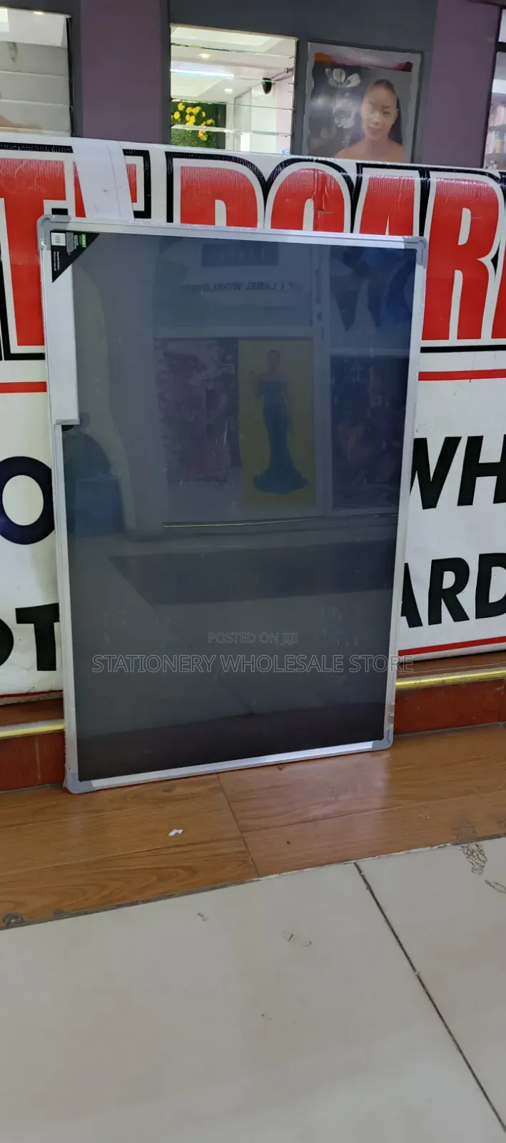 Magnetic Blackboard/Chalkboard 3ft X 2ft (900mm X 600mm)
