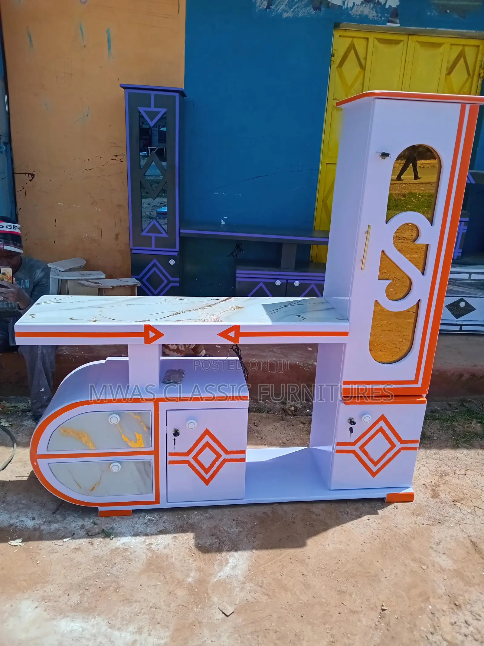 White Tv Stand