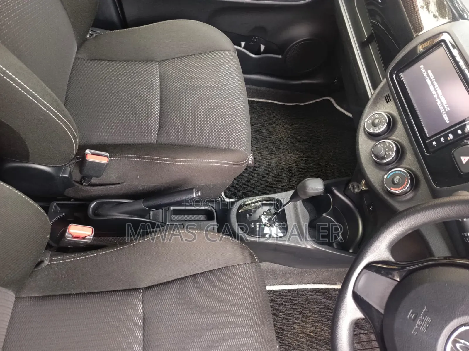 Toyota Vitz 2019 Blue