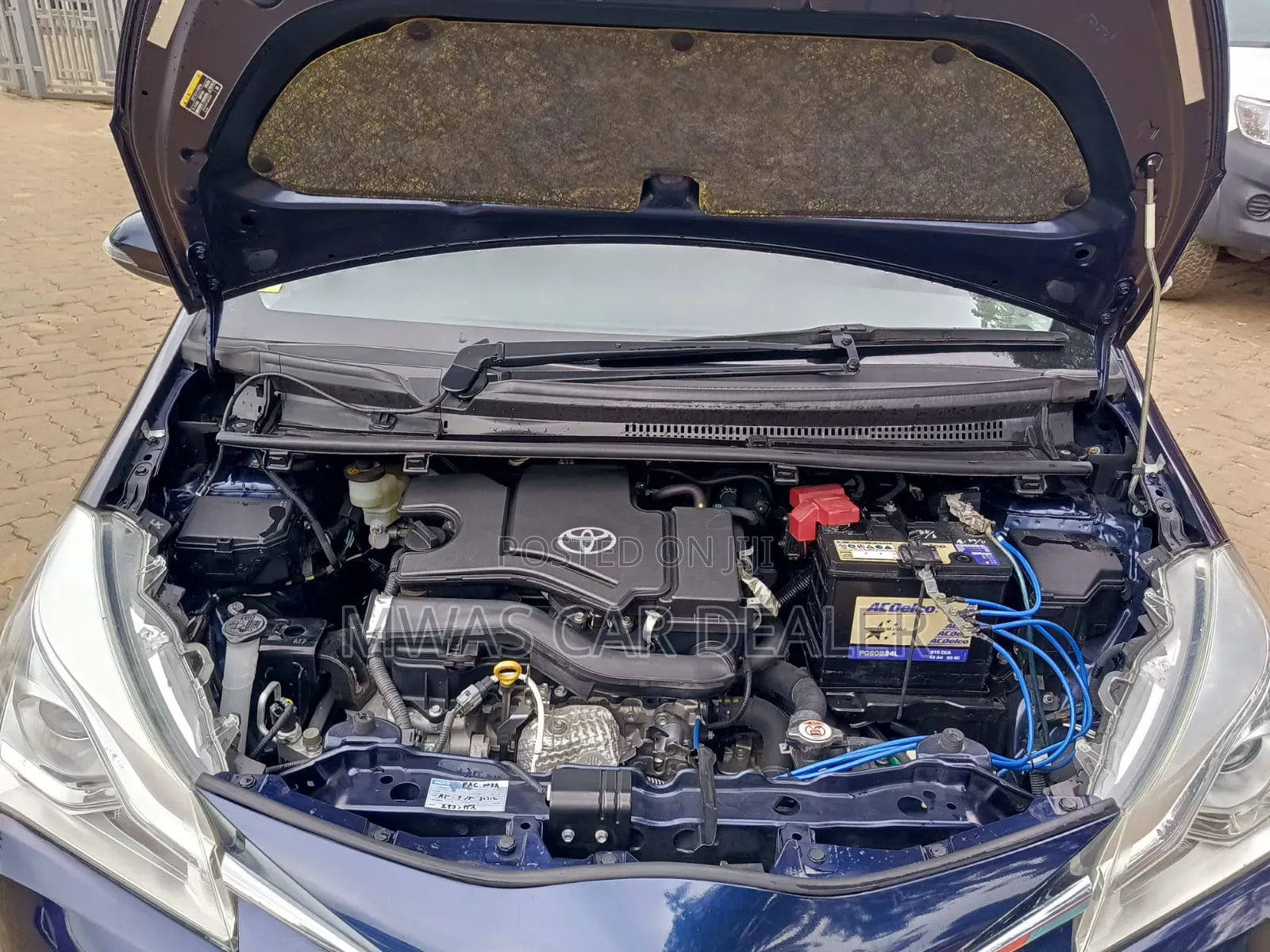 Toyota Vitz 2019 Blue