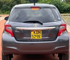 Toyota Vitz 2016 Gray