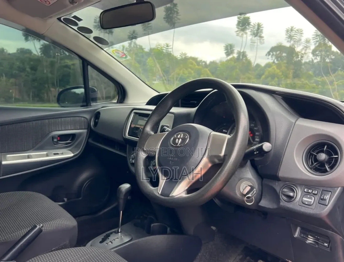 Toyota Vitz 2016 Gray