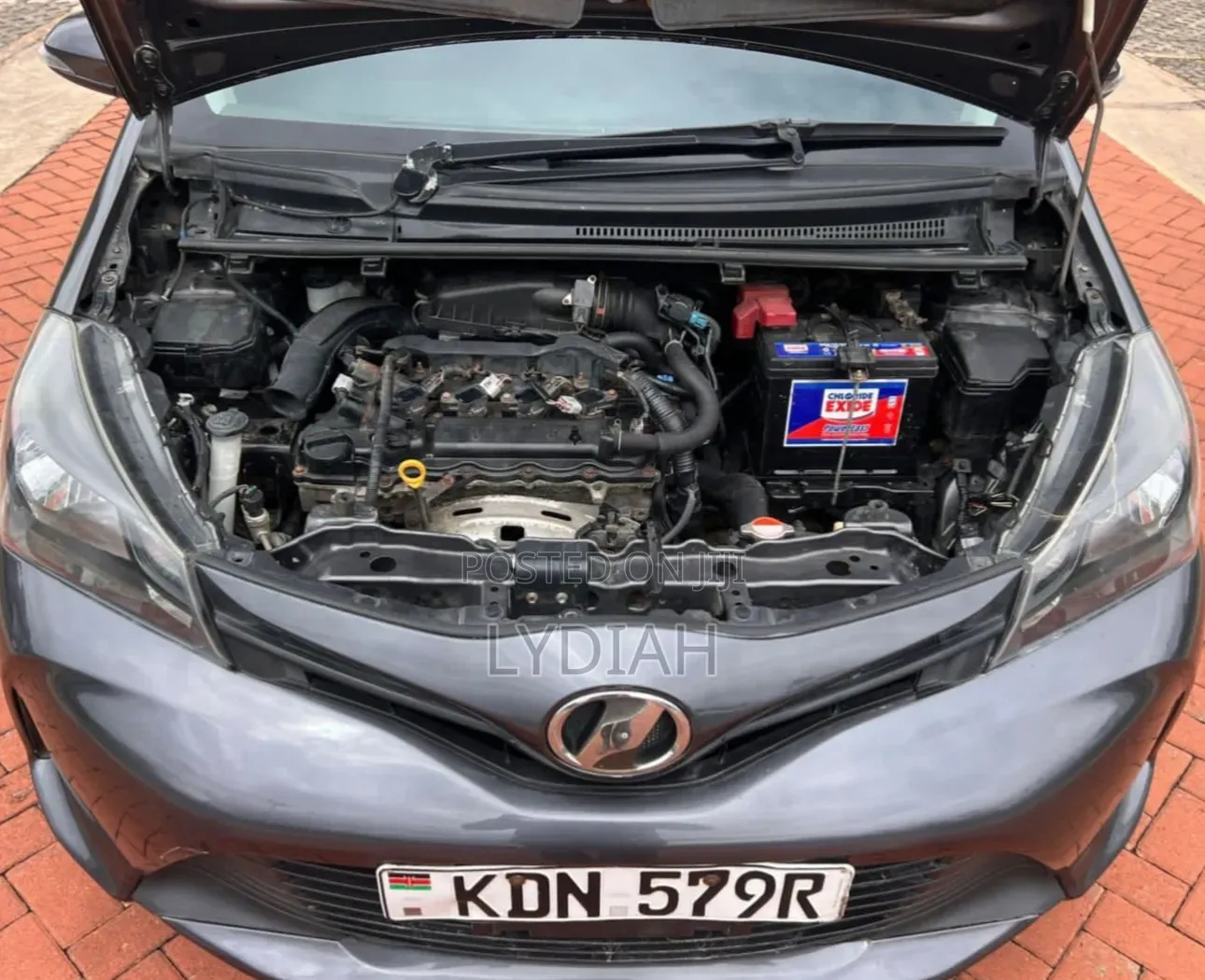 Toyota Vitz 2016 Gray