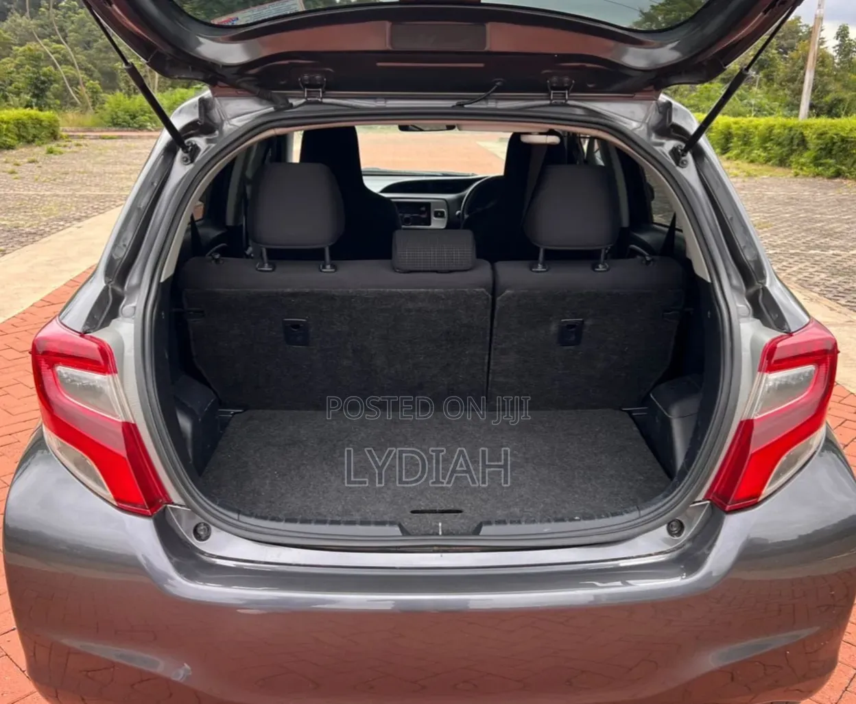 Toyota Vitz 2016 Gray