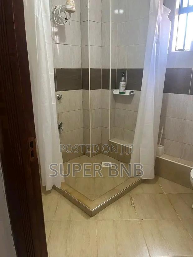 Beautiful 2 3 Bedroom Airbnb in Ruaka - thumbnail 8