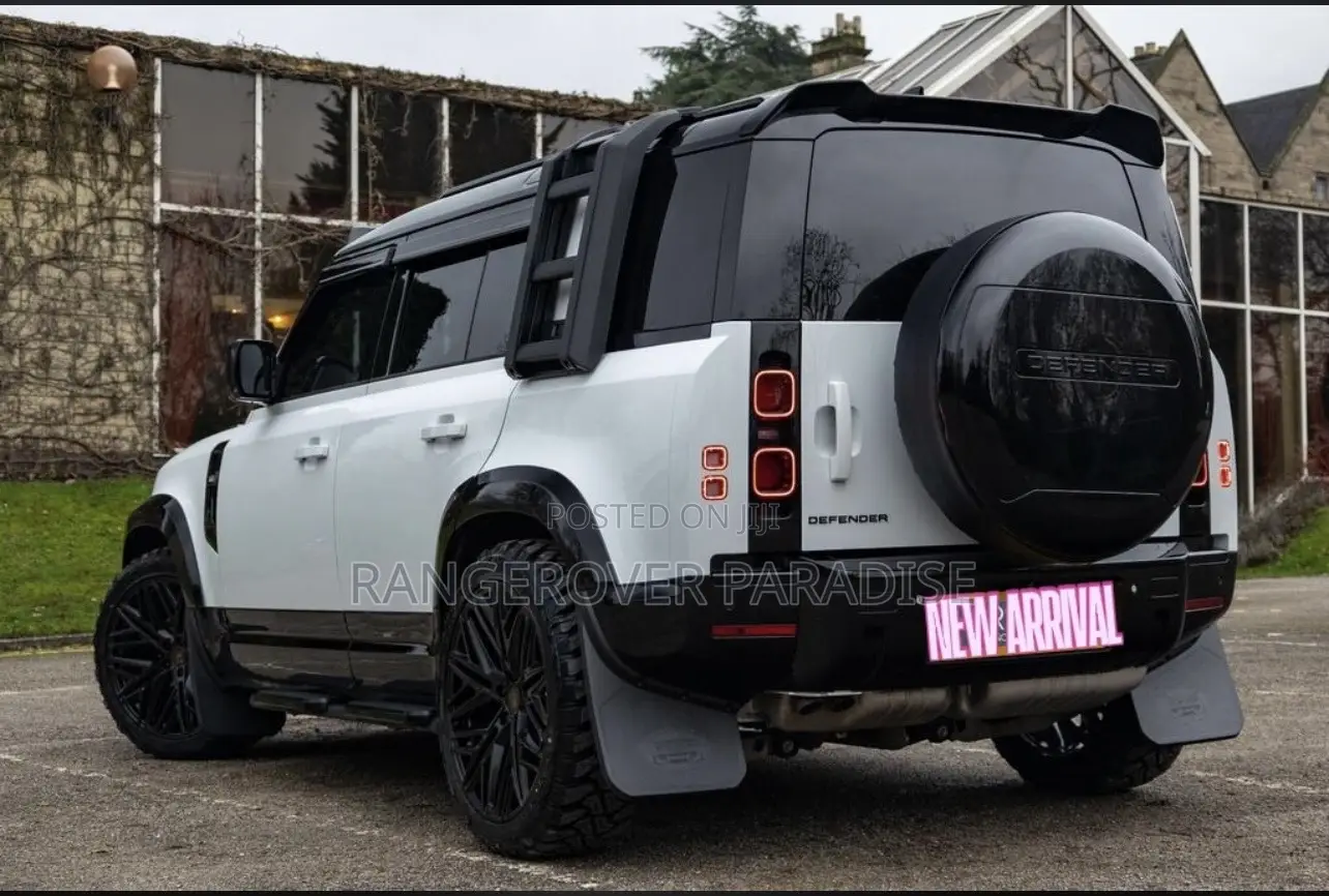 Land Rover Defender X-Dynamic HSE 2022 White