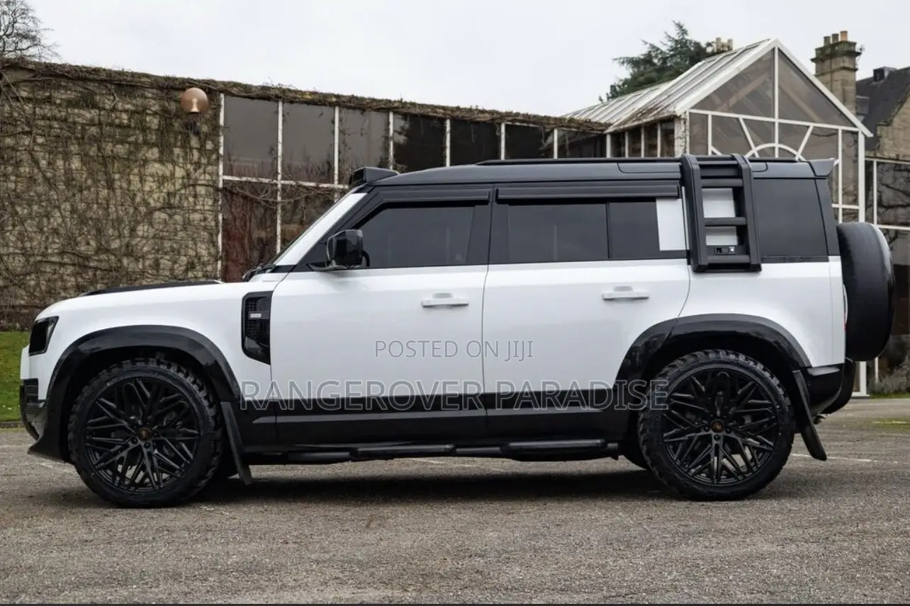 Land Rover Defender X-Dynamic HSE 2022 White