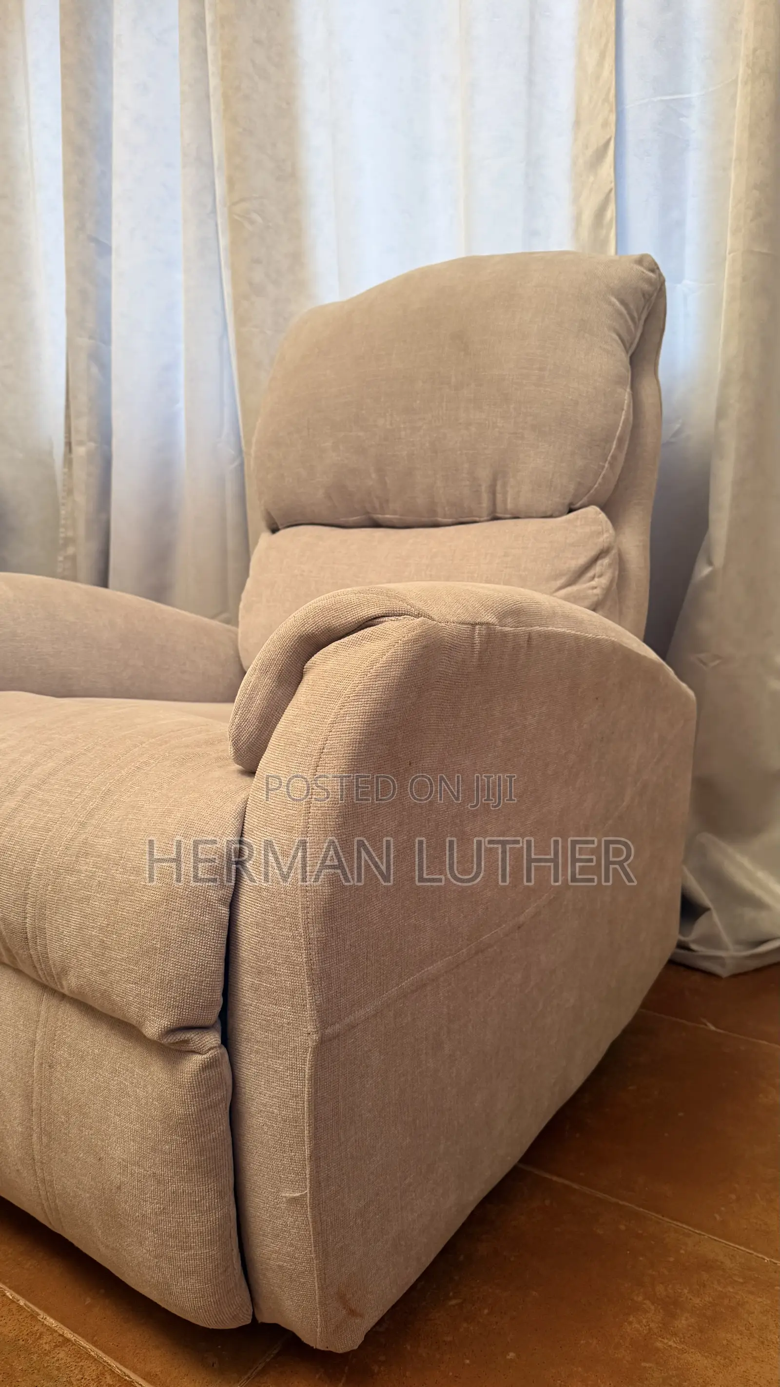 One Seater Recliner