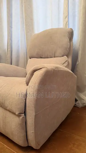 One Seater Recliner