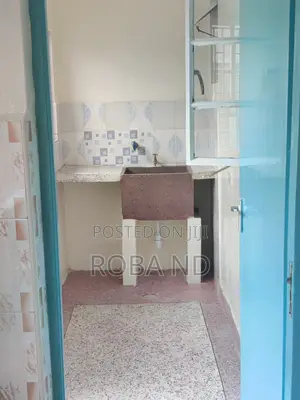 3bdrm Bungalow in Shelisheli/Buruburu, Mihango for rent