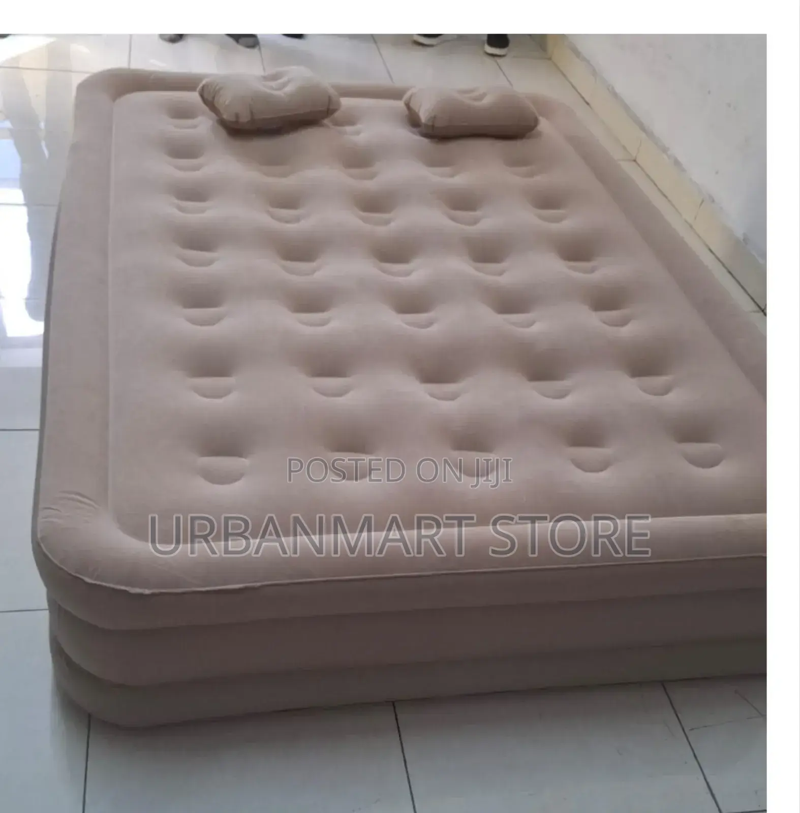Portable 5x6 Inflatable Mattress With Two Pillows