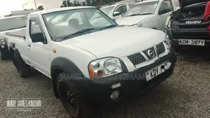 Nissan Pick-Up 2009 White